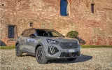 The Peugeot e-2008: an elegant electric SUV for the modern driver