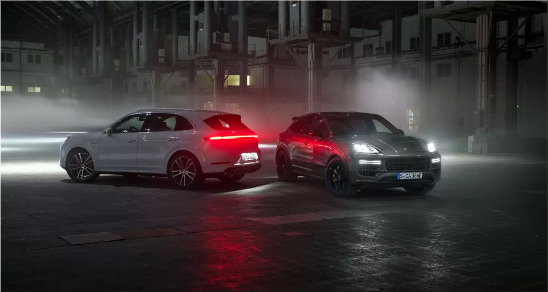 2024 Porsche Cayenne Turbo E-Hybrid Coupe with GT Package
