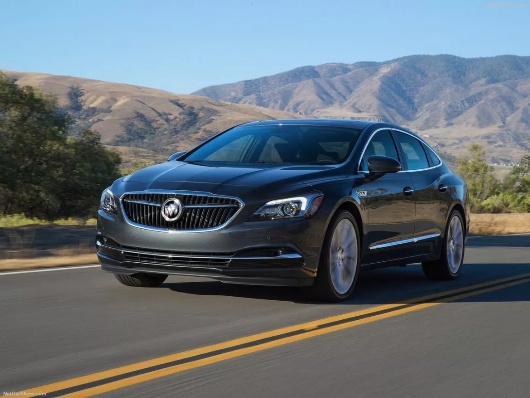 Buick LaCrosse at the 2015 North American International Auto Show