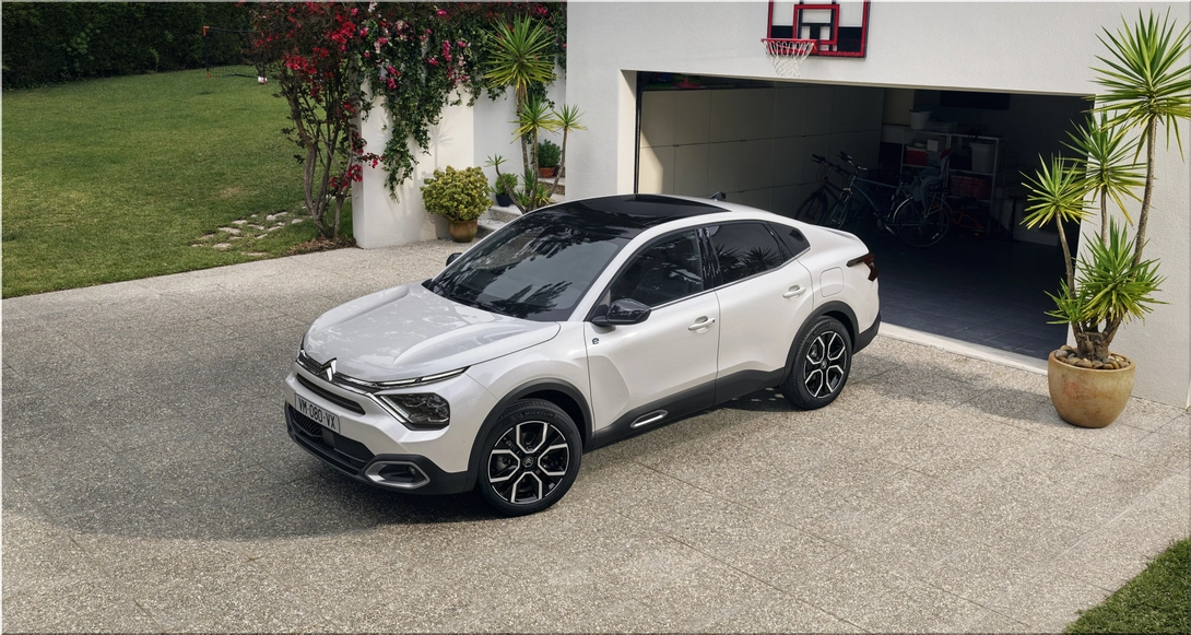 Citroen e-C4 X: The Electric Car That Can Go 1,000 km on a Single Charge