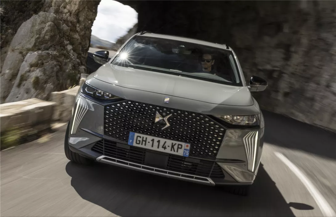 DS 7 E-TENSE 4x4 360 plugin-hybrid