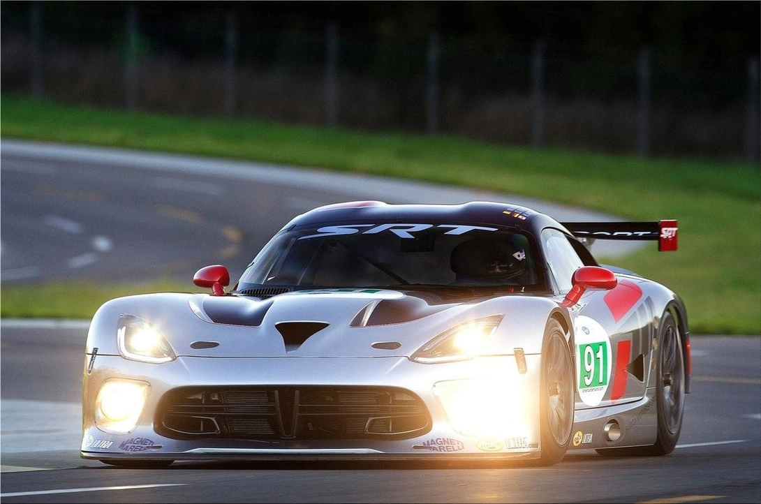 Dodge SRT Viper GTS-R