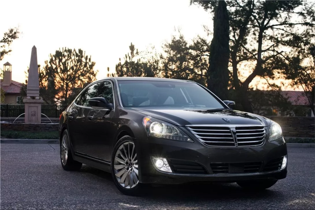 The new 2014 Hyundai Equus premium luxury sedan