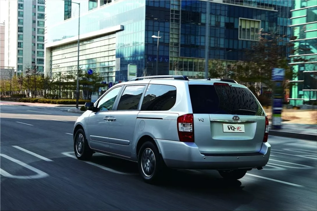 2012 Kia Grand VQ-R