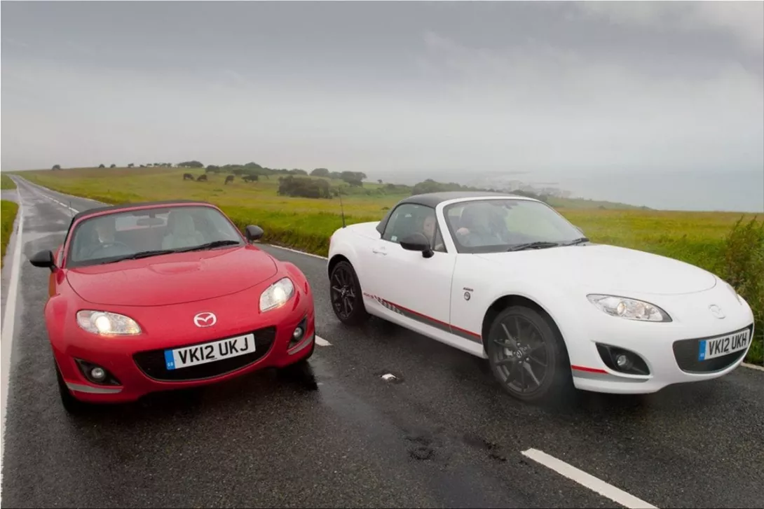 Mazda MX-5 Kuro - leather seats, alloy wheels, rear sports bumper