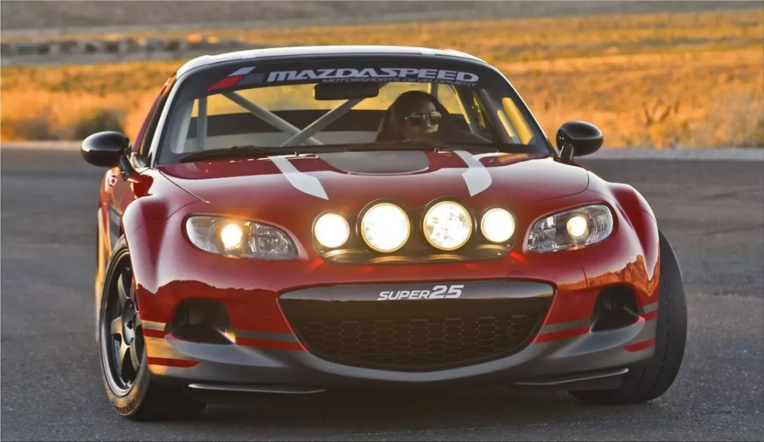Mazda MX-5 Super 25 Concept