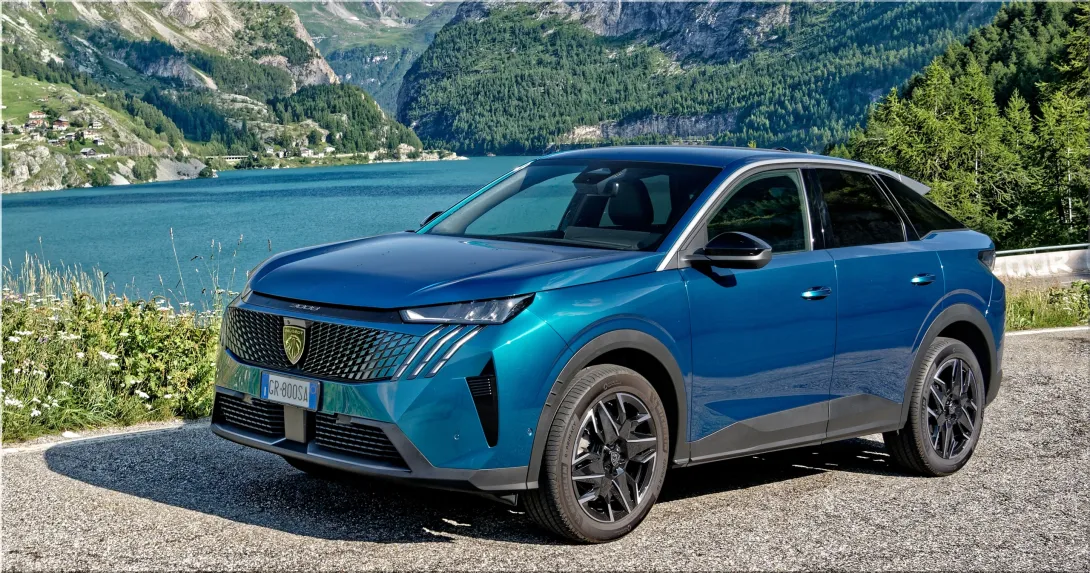 Peugeot 3008 Hybrid Review: Performance and Sustainability on the Grossglockner