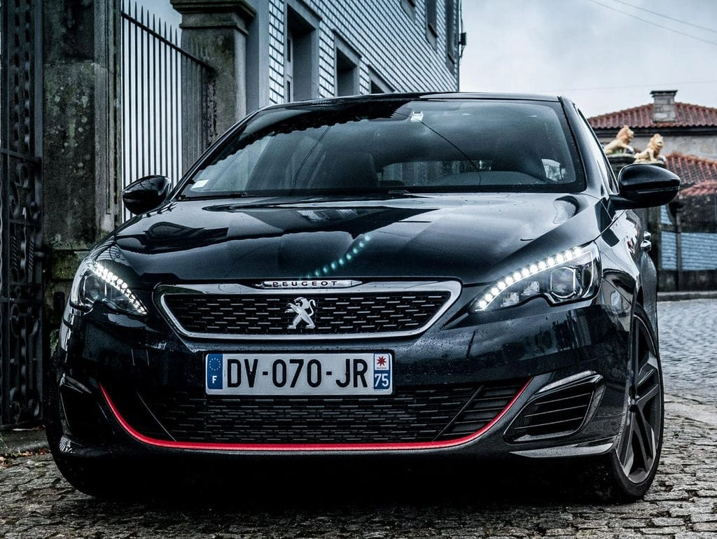 Peugeot 308 GTi by Peugeot Sport