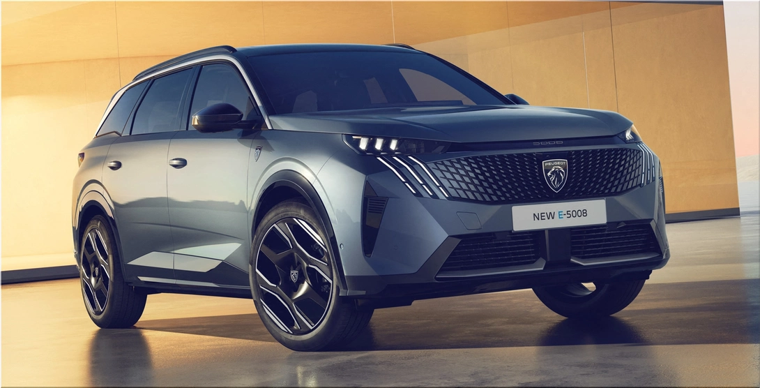 Peugeot e-5008 Electric SUV