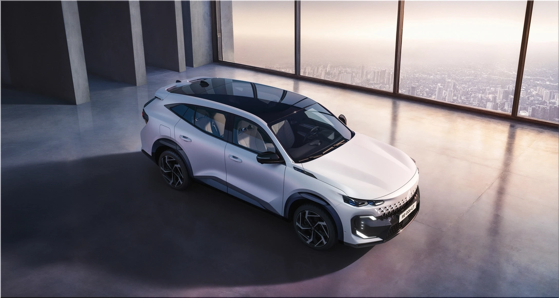 Renault Filante Targets Premium Hybrids With 250 HP and Flagship Tech