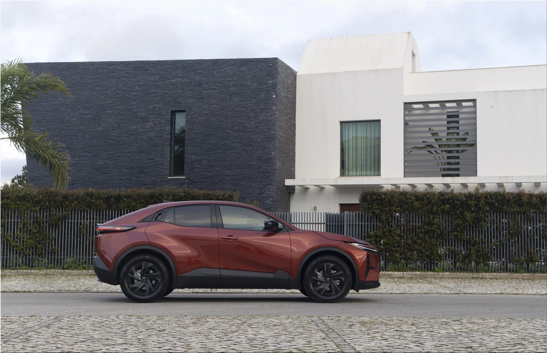Toyota C-HR+ electric