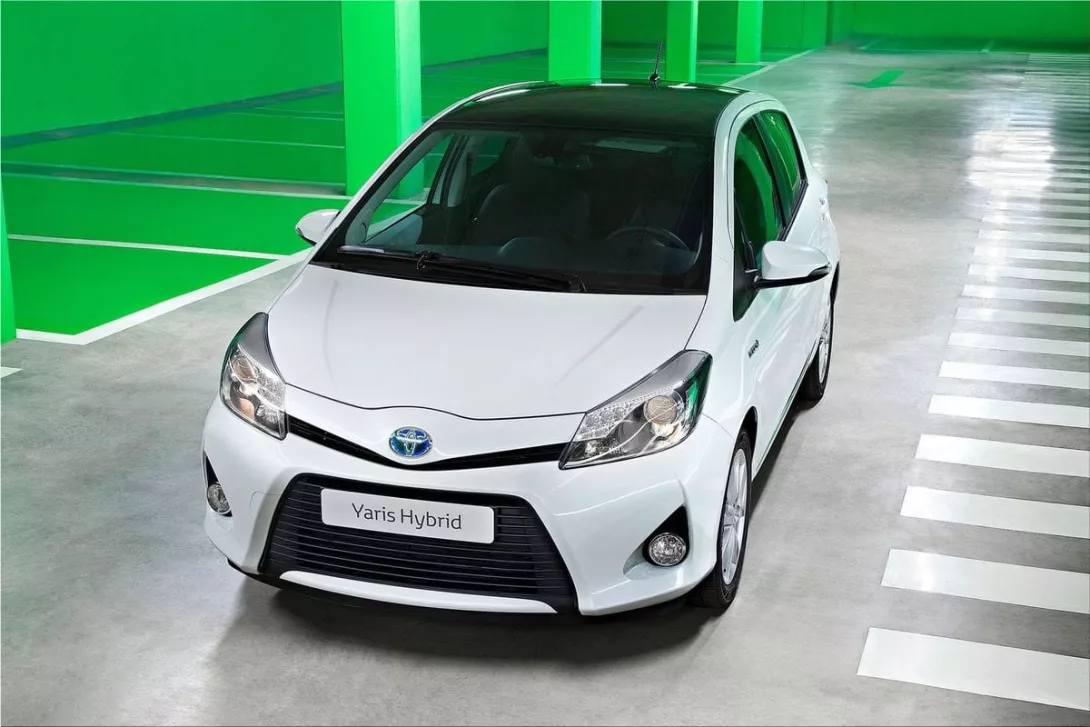 2013 Toyota Yaris Hybrid