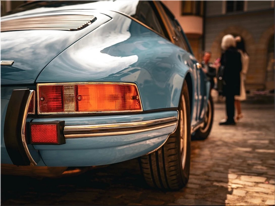 Why Younger Drivers Face Higher Risks in Performance-Oriented Cars
